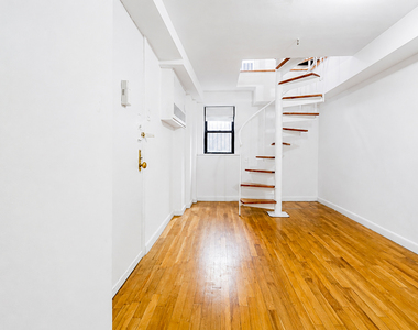 146 East 39th Street - Photo Thumbnail 3