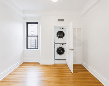 111 East 80th Street - Photo Thumbnail 3