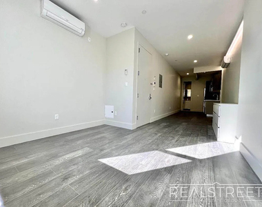 275 Linden Street - Photo Thumbnail 3
