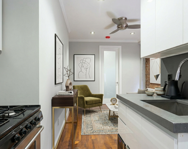 16 East 116th Street - Photo Thumbnail 1