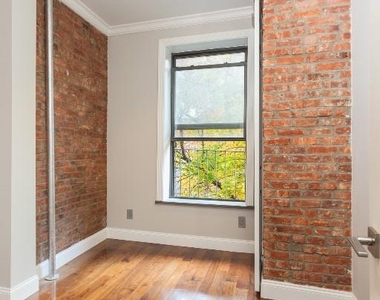16 East 116th Street - Photo Thumbnail 5