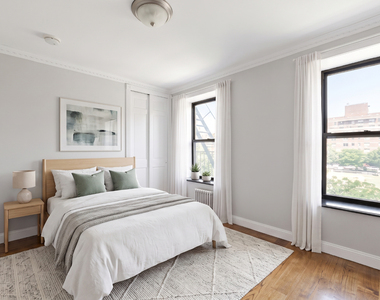 326 East 100th Street - Photo Thumbnail 2