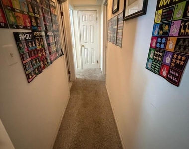 107 Stratford Pl - Photo Thumbnail 5