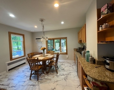 45 Hill St - Photo Thumbnail 10