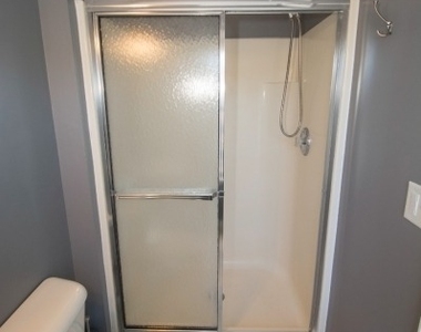1602 Windsor Ct - Photo Thumbnail 9