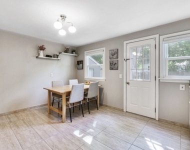2208 Paff Pl - Photo Thumbnail 5