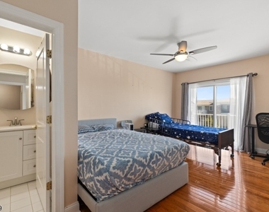 43 Manchester Ct - Photo Thumbnail 10