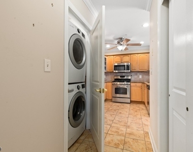 43 Manchester Ct - Photo Thumbnail 7