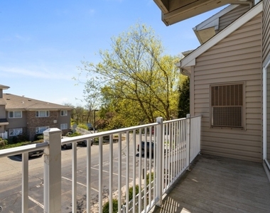 43 Manchester Ct - Photo Thumbnail 8