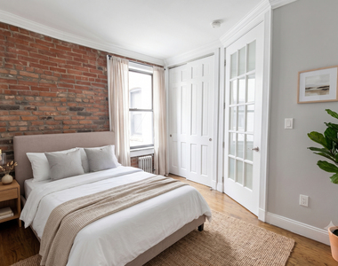 338 East 100th Street - Photo Thumbnail 6