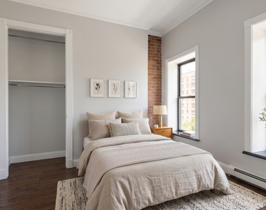 314 East 106th Street - Photo Thumbnail 3