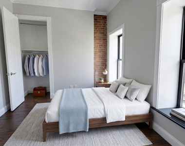 314 East 106th Street - Photo Thumbnail 5