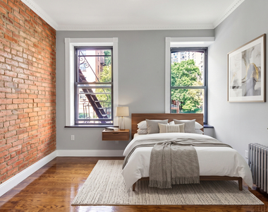 314 East 106th Street - Photo Thumbnail 5