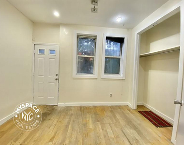 295 Maujer Street - Photo Thumbnail 7