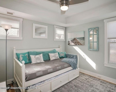 369 W 8th Street - Photo Thumbnail 13