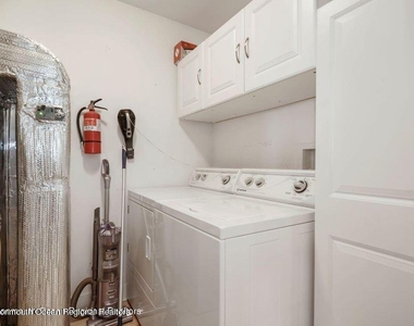 369 W 8th Street - Photo Thumbnail 22