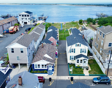 58 5th Street - Photo Thumbnail 3