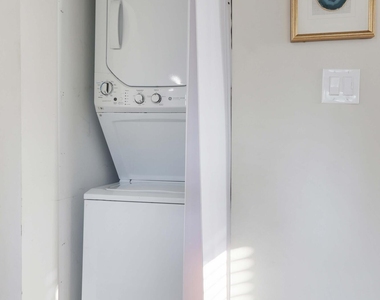 1345 Bay Avenue - Photo Thumbnail 8