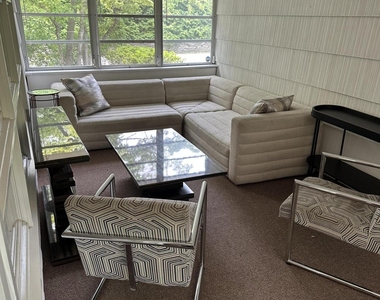 172 Larchwood Avenue - Photo Thumbnail 16