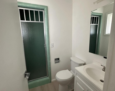 172 Larchwood Avenue - Photo Thumbnail 29