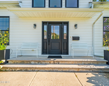 519 Laurel Avenue - Photo Thumbnail 2