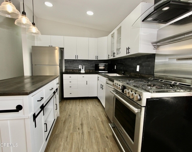 1001 Nw Central Avenue - Photo Thumbnail 4