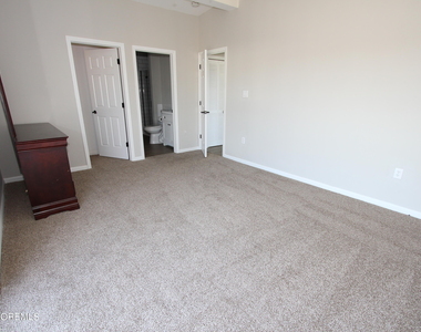 1001 Nw Central Avenue - Photo Thumbnail 13