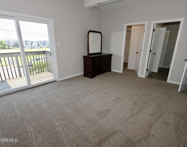 1001 Nw Central Avenue - Photo Thumbnail 12