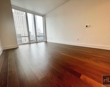 East 44th Street - Photo Thumbnail 1