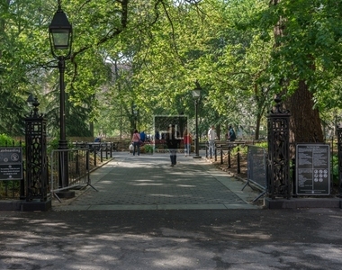 Hudson Street - Photo Thumbnail 3