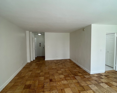 East 36 Street - Photo Thumbnail 1