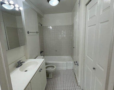 East 36 Street - Photo Thumbnail 4