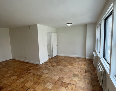 East 36 Street - Photo Thumbnail 2