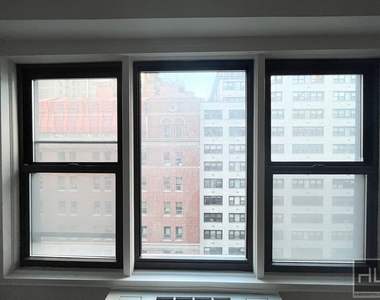 East 63 Street - Photo Thumbnail 16