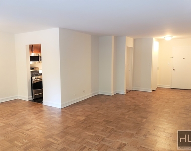 East 71st Street - Photo Thumbnail 1
