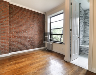 E 102nd St. - Photo Thumbnail 4