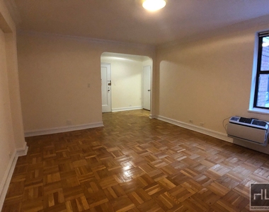 York Avenue - Photo Thumbnail 1
