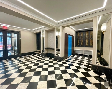 West 13 Street - Photo Thumbnail 4