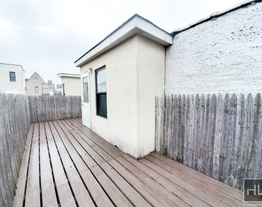 East 106 Street - Photo Thumbnail 2