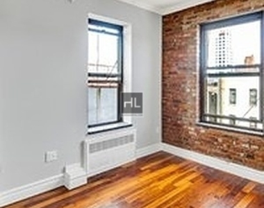 Lexington Avenue - Photo Thumbnail 3
