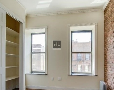 West 103rd Street - Photo Thumbnail 4