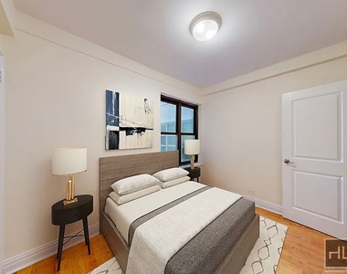 East 56 Street - Photo Thumbnail 3