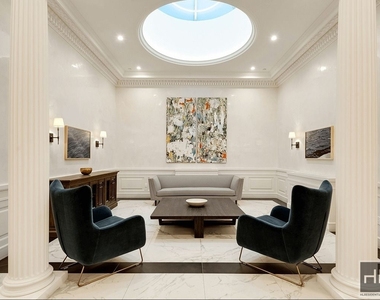 West 76 Street - Photo Thumbnail 7