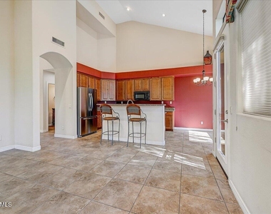 16820 E La Montana Drive - Photo Thumbnail 7