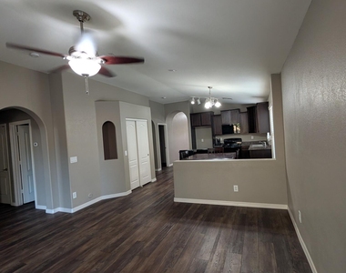 4230 E Sandy Way - Photo Thumbnail 8