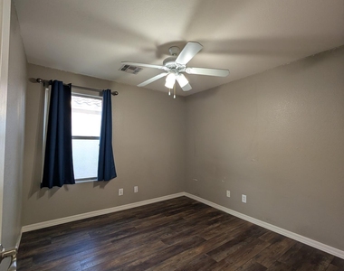 4230 E Sandy Way - Photo Thumbnail 14