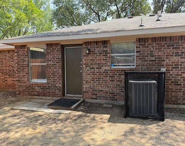 1007 Shaw Street - Photo Thumbnail 25
