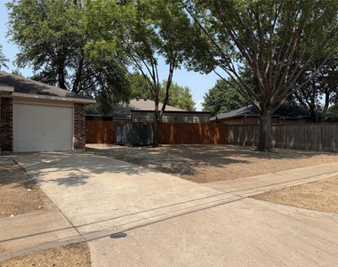 1007 Shaw Street - Photo Thumbnail 1