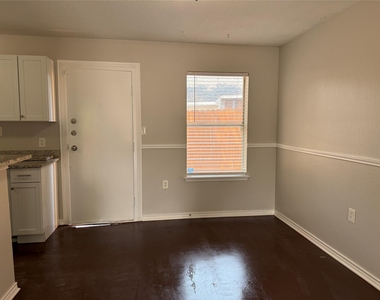 1007 Shaw Street - Photo Thumbnail 16