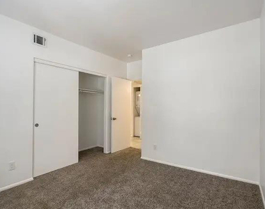 1735 W Cortez Street - Photo Thumbnail 13